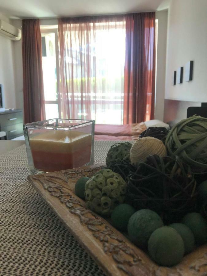 Sunny Apartment Relax & Spa 부르가스 외부 사진